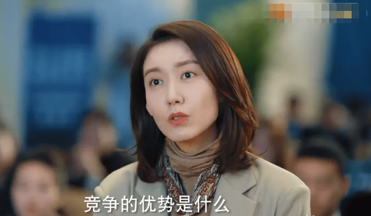 水果奶奶的温馨画卷，简单中的幸福滋味