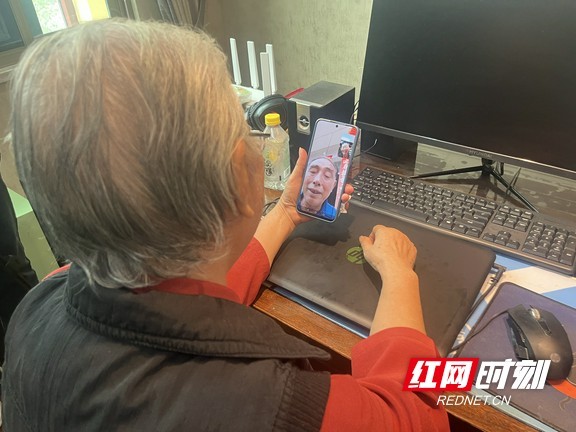 水果奶奶98765，新时代的果农传奇与最新动态