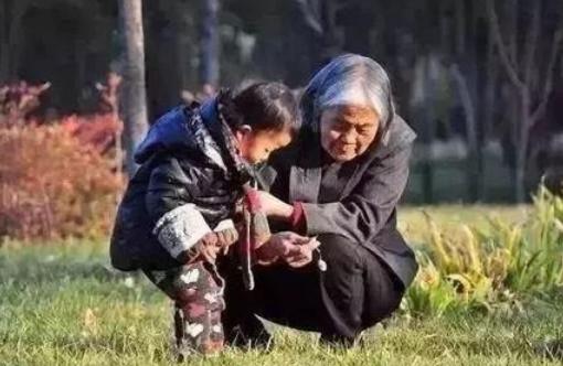 台湾综艺中的水果奶奶，那些令人捧腹的经典瞬间