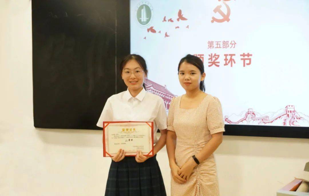 2018香港马年赛事全回顾，精彩纷呈，激情四溢2020年香港马资料最准的