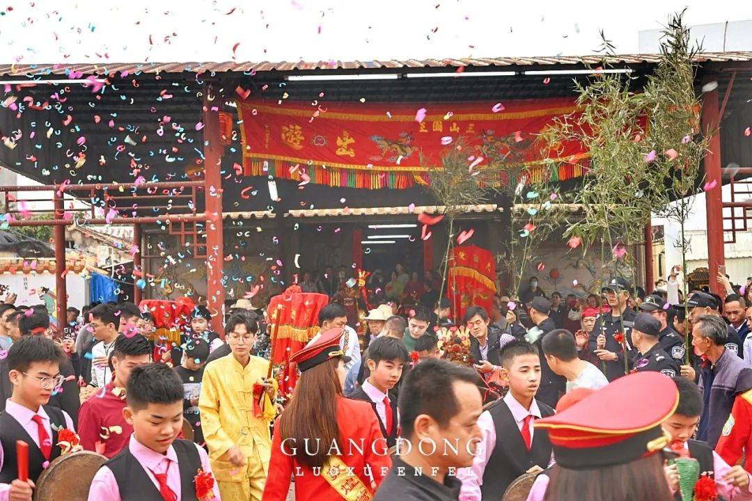 探秘香港马黄大仙，历史、信仰与文化传承马会黄大仙资料