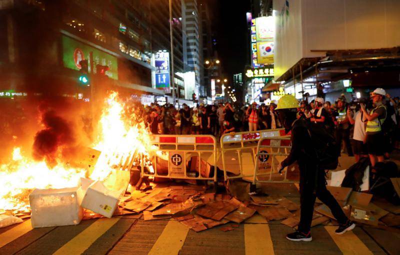香港612黑暴事件回顾与大公报的见证香港612是怎么回事
